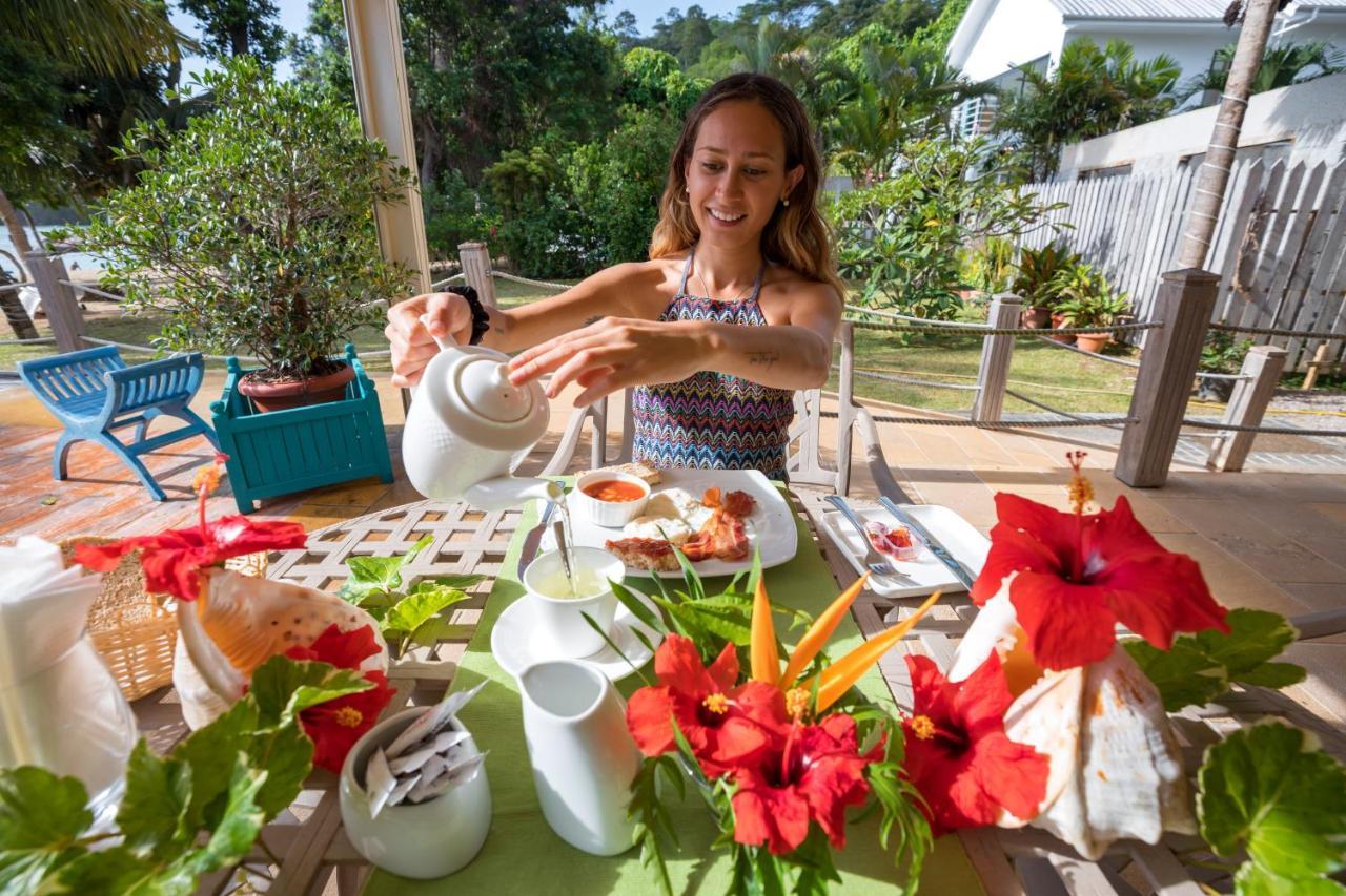 Crown Beach Hotel Seychelles Pointe Au Sel ภายนอก รูปภาพ