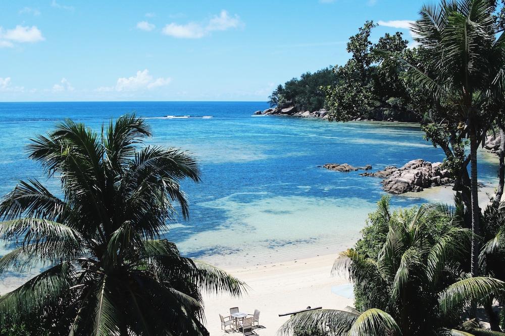 Crown Beach Hotel Seychelles Pointe Au Sel ภายนอก รูปภาพ