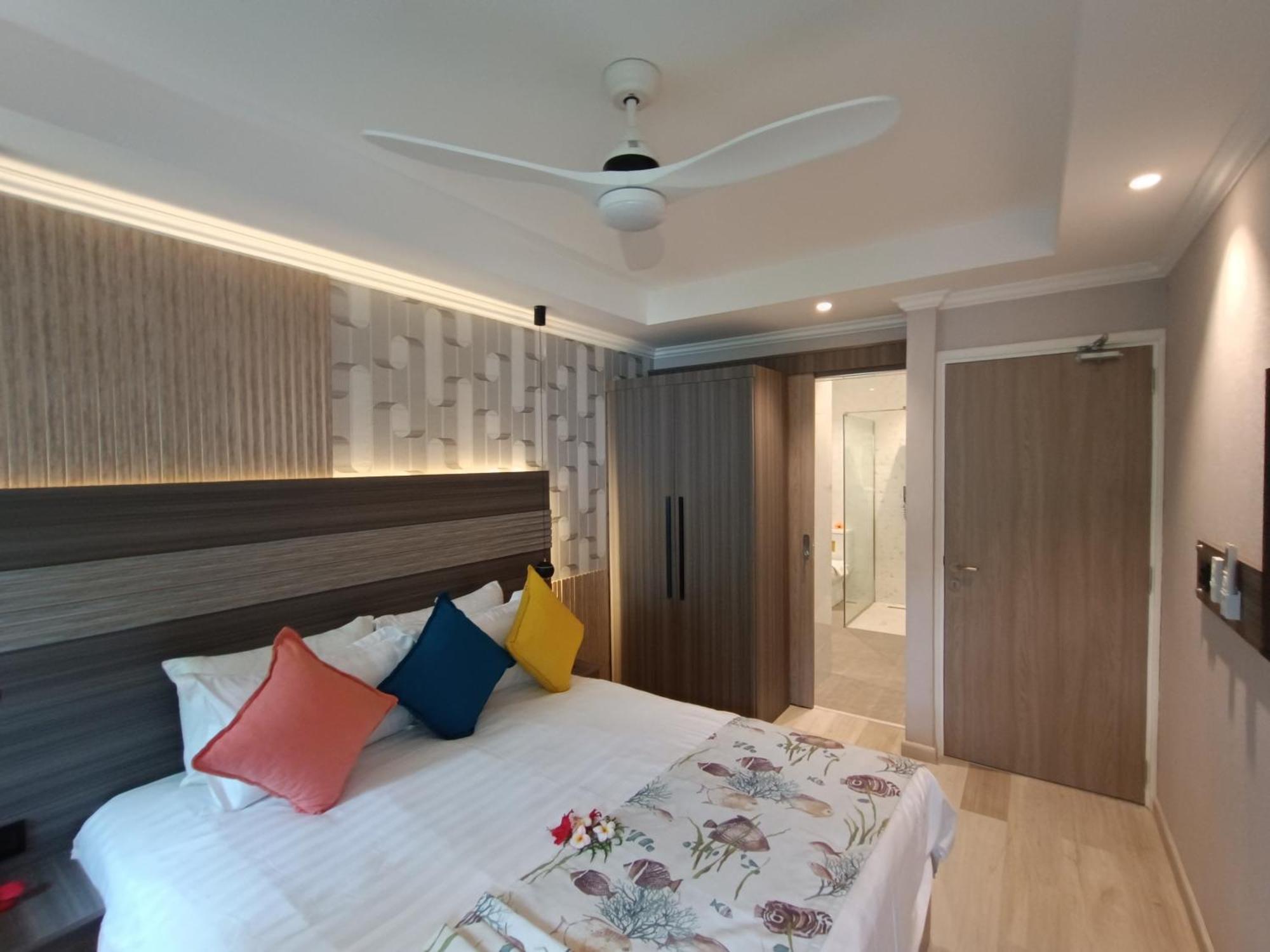 Crown Beach Hotel Seychelles Pointe Au Sel ภายนอก รูปภาพ