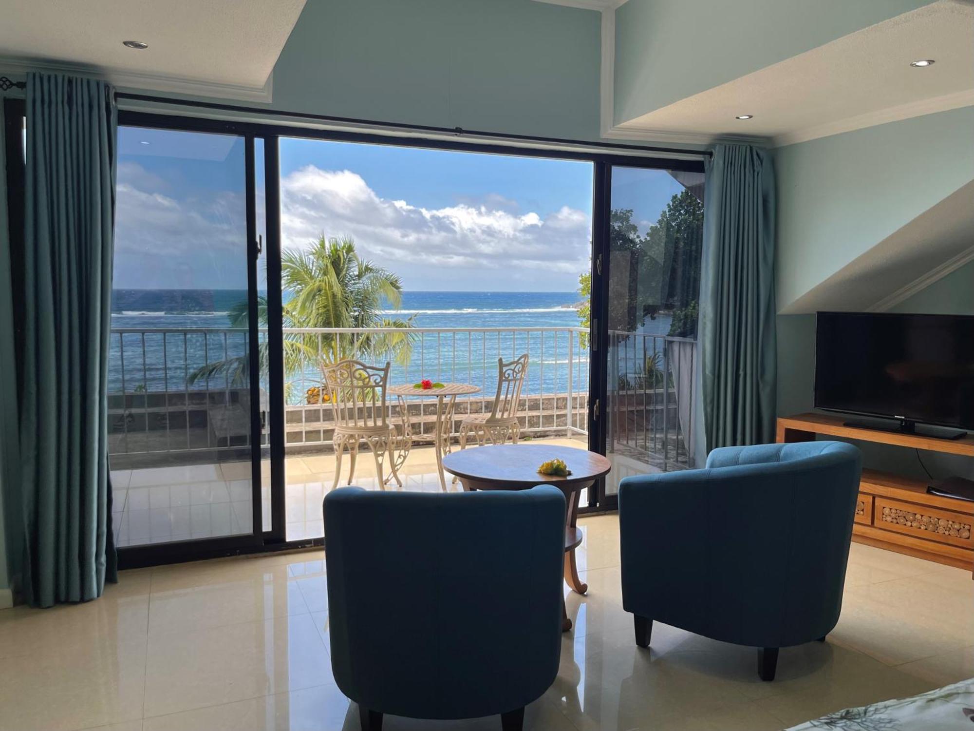 Crown Beach Hotel Seychelles Pointe Au Sel ภายนอก รูปภาพ